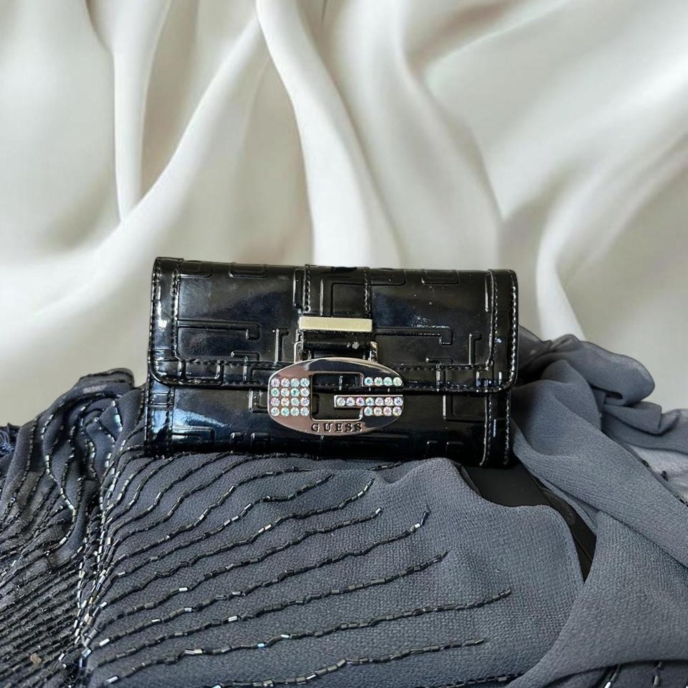 Guess black patent leather zip wallet rhinestone logo buckle y2k vintage